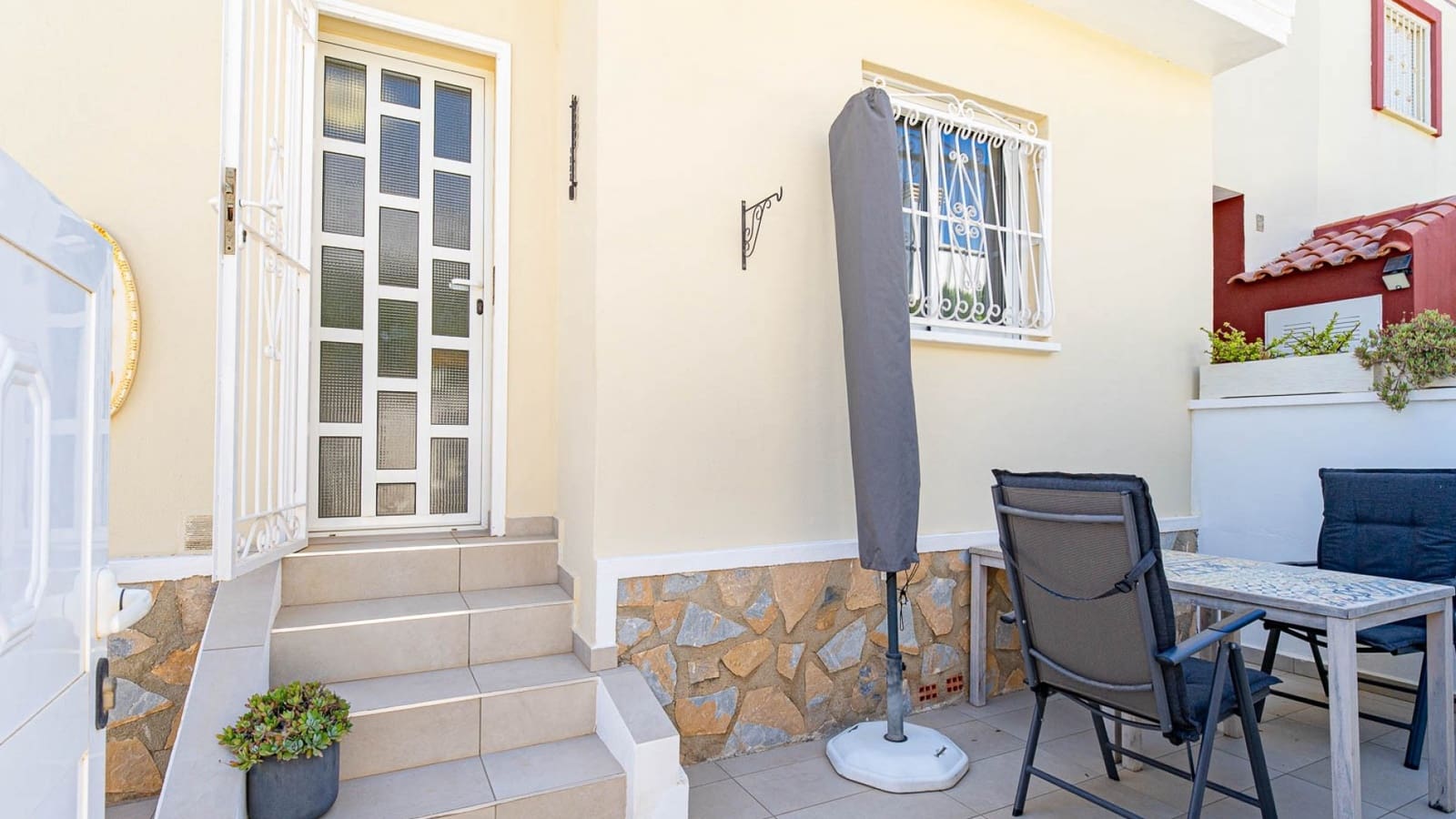 3 soverom Hus til salgs i Ciudad Quesada med svømmebasseng - € 285 000 (Ref: 10045774)