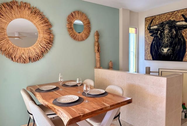 4 bedroom Semi-detached Villa for sale in Benimar, Benijófar with pool - € 279,000 (Ref: 10048067)