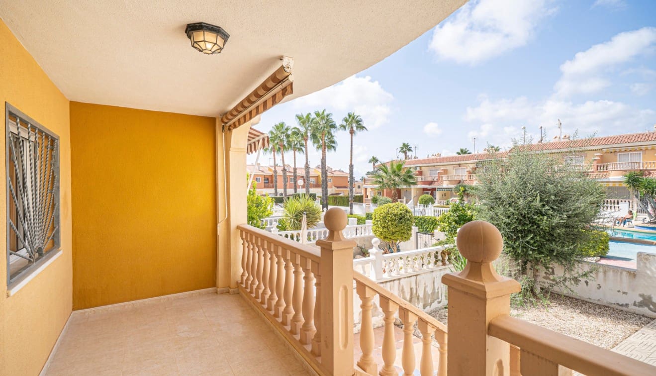 3 quarto Casa em Banda para venda em Ciudad Quesada com piscina - 229 000 € (Ref: 10048237)