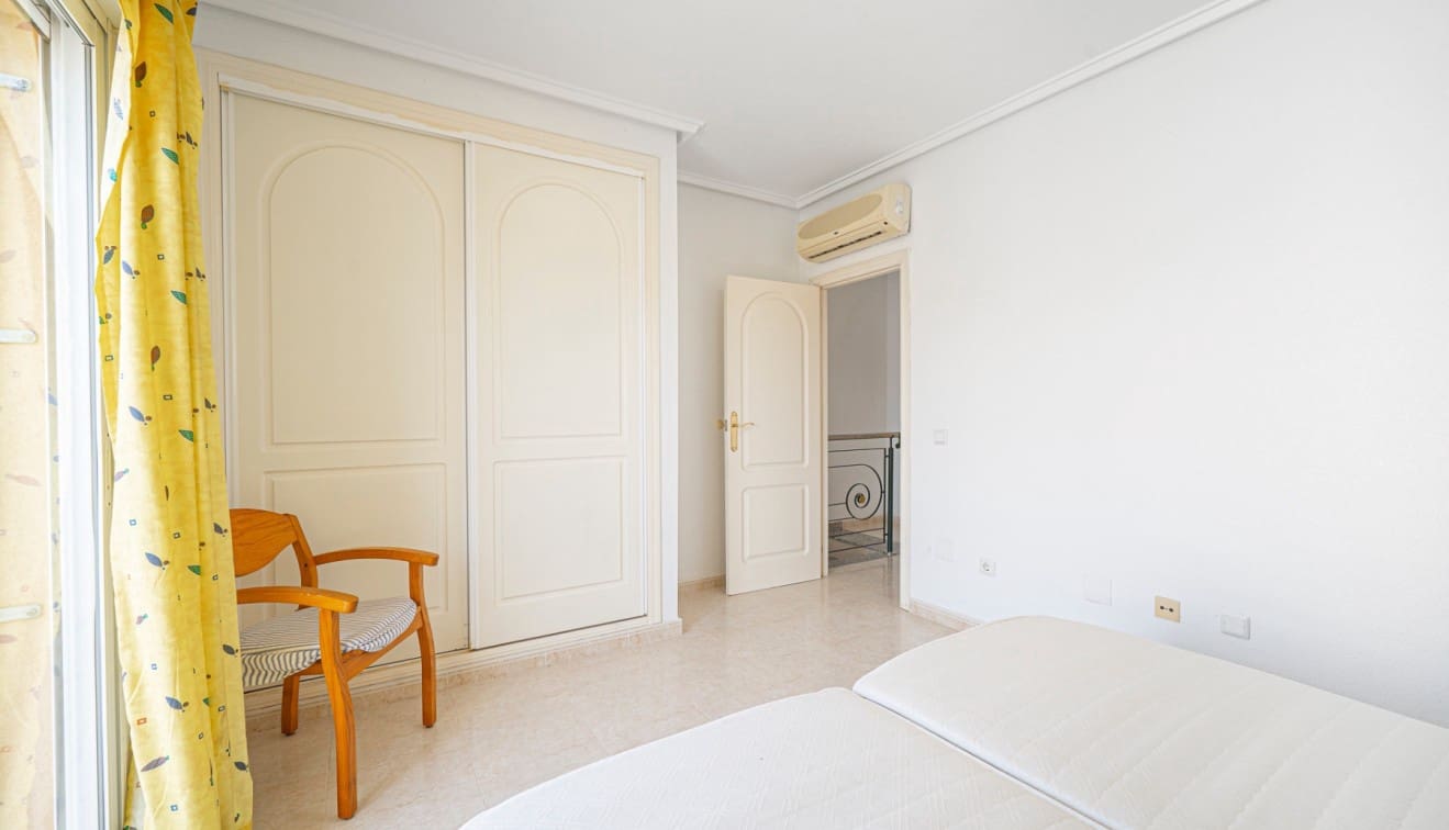 3 quarto Casa em Banda para venda em Ciudad Quesada com piscina - 229 000 € (Ref: 10048237)