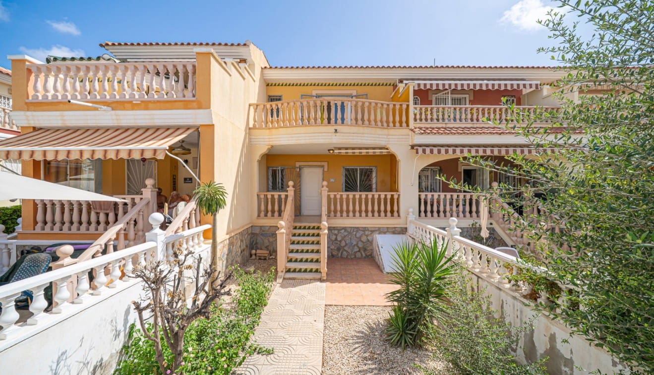 3 quarto Casa em Banda para venda em Ciudad Quesada com piscina - 229 000 € (Ref: 10048237)
