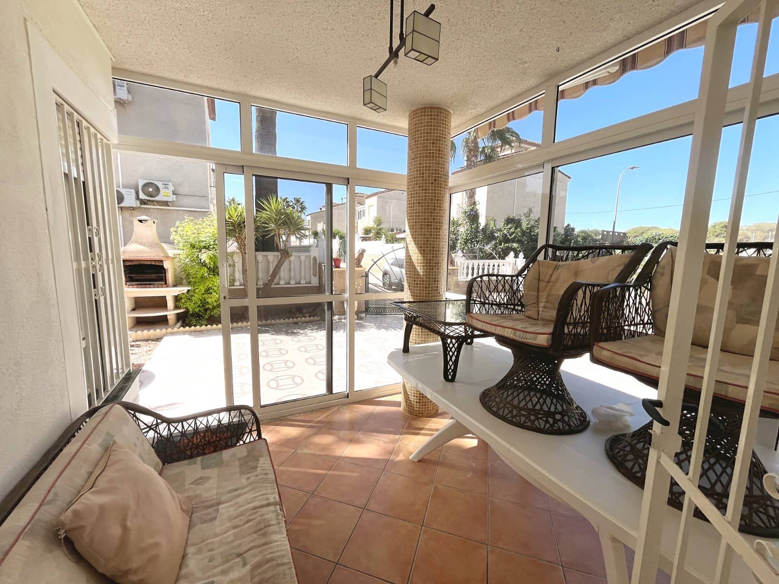 3 bedroom Villa for sale in Algorfa with pool - € 255,000 (Ref: 10060657)