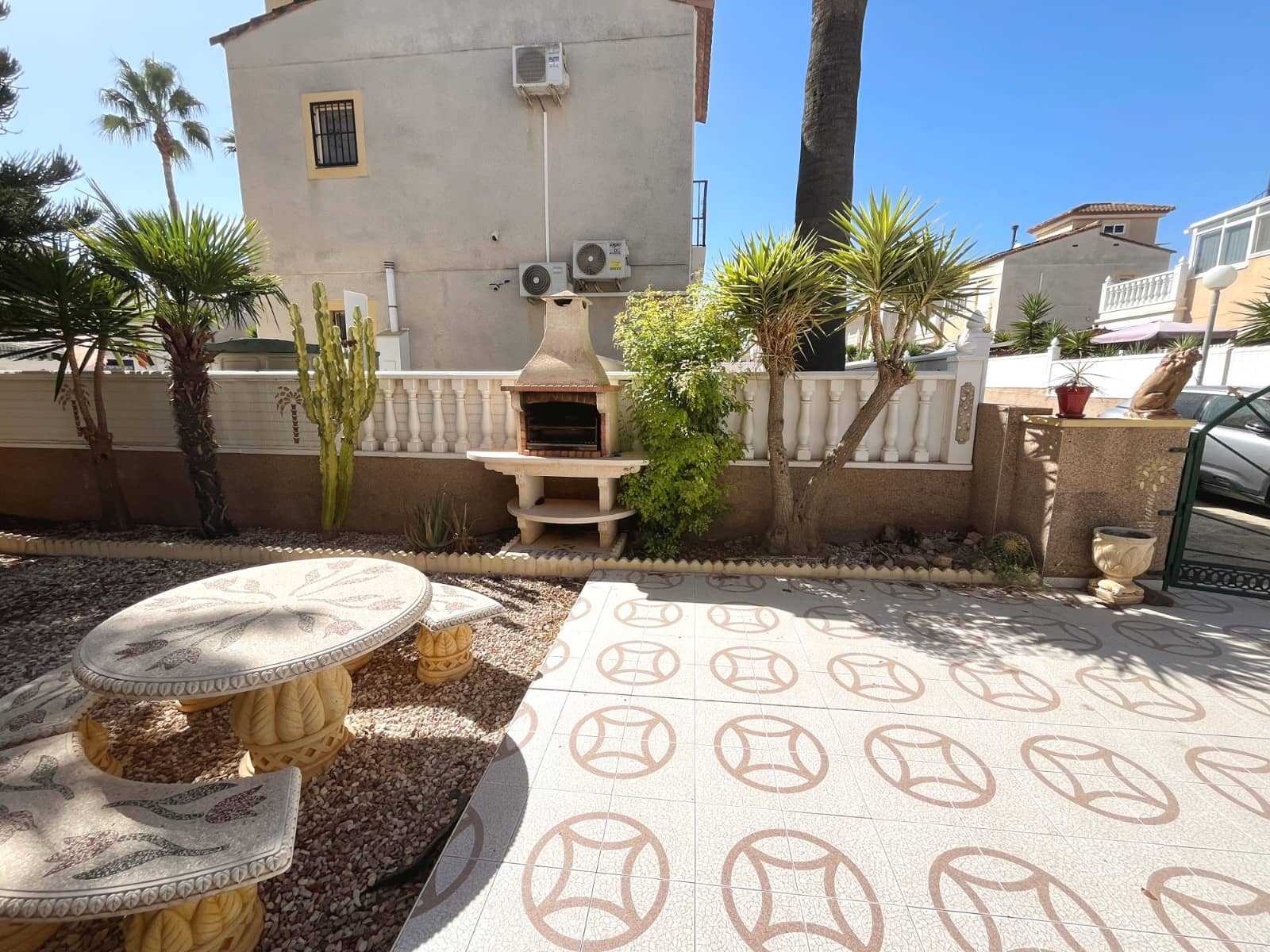 3 bedroom Villa for sale in Algorfa with pool - € 255,000 (Ref: 10060657)