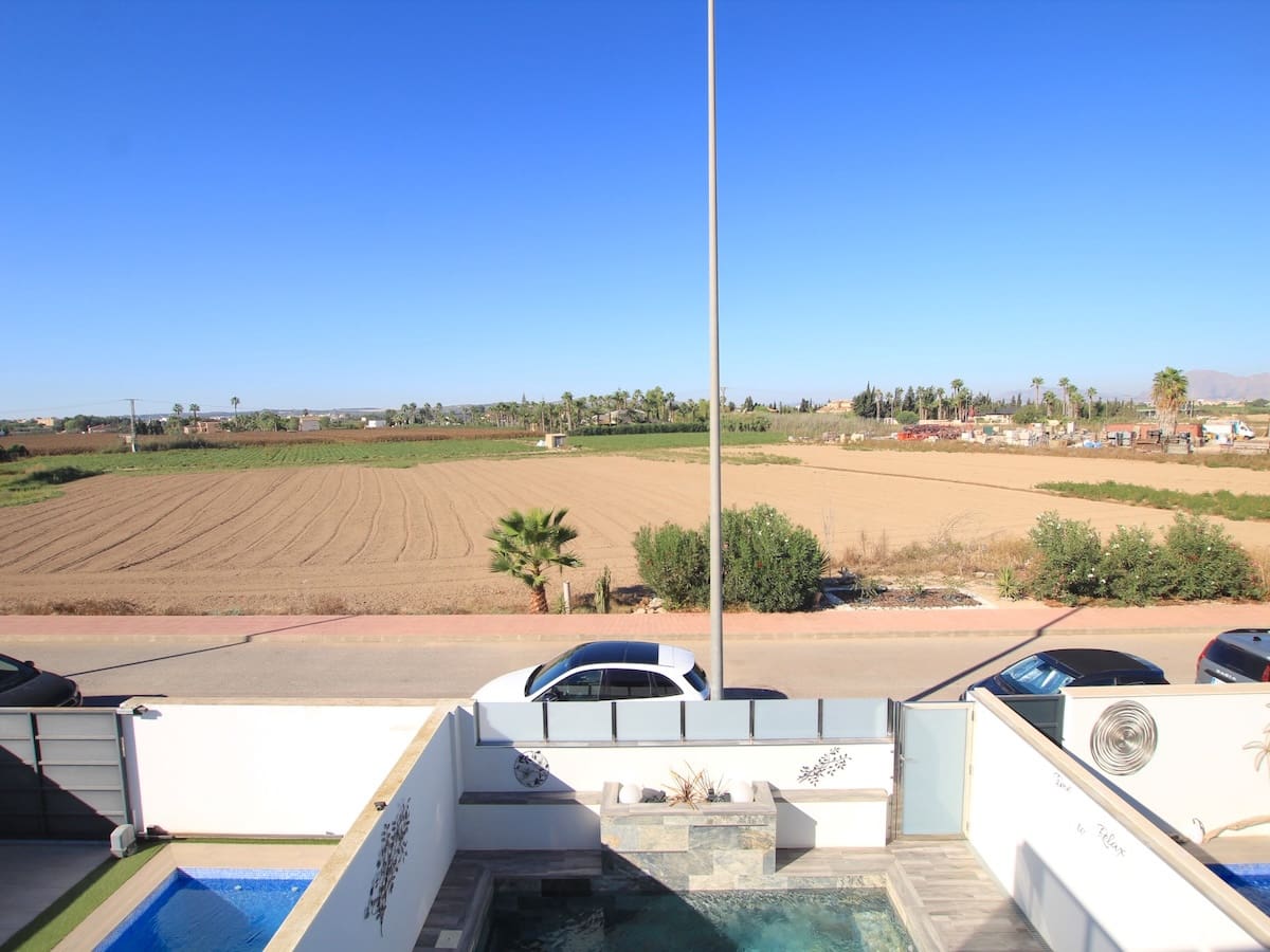 3 bedroom Semi-detached Villa for sale in Daya Vieja with pool - € 375,000 (Ref: 10062779)