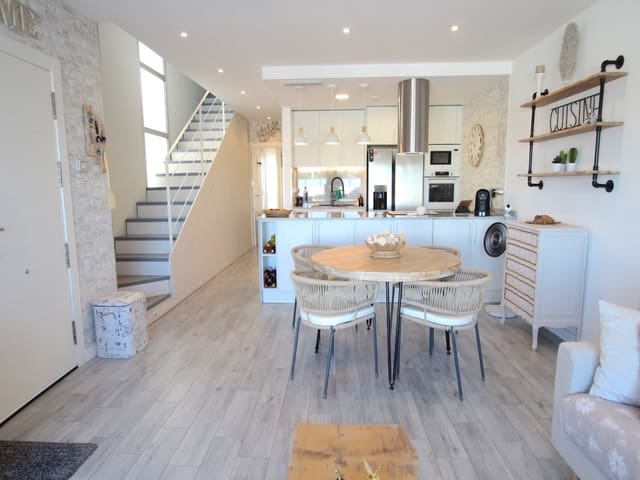 3 soveværelse Semi-Rækkehus til salg i Daya Vieja med swimmingpool - € 375.000 (Ref: 10062779)