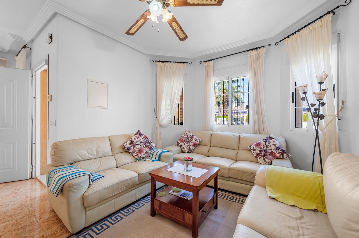 3 chambre Villa/Maison à vendre à Guardamar del Segura avec piscine - 290 000 € (Ref: 10071009)