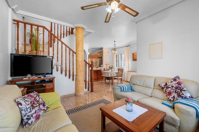 3 chambre Villa/Maison à vendre à El Raso, Guardamar del Segura avec piscine - 290 000 € (Ref: 10071009)