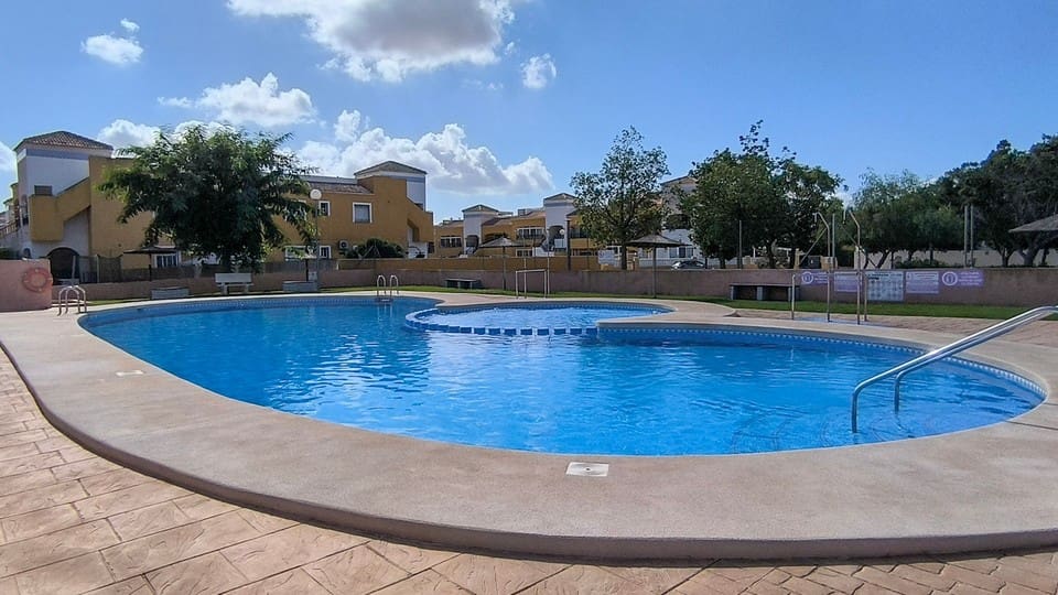 2 sovrum Lägenhet till salu i Los Montesinos med pool garage - 139 950 € (Ref: 10082219)
