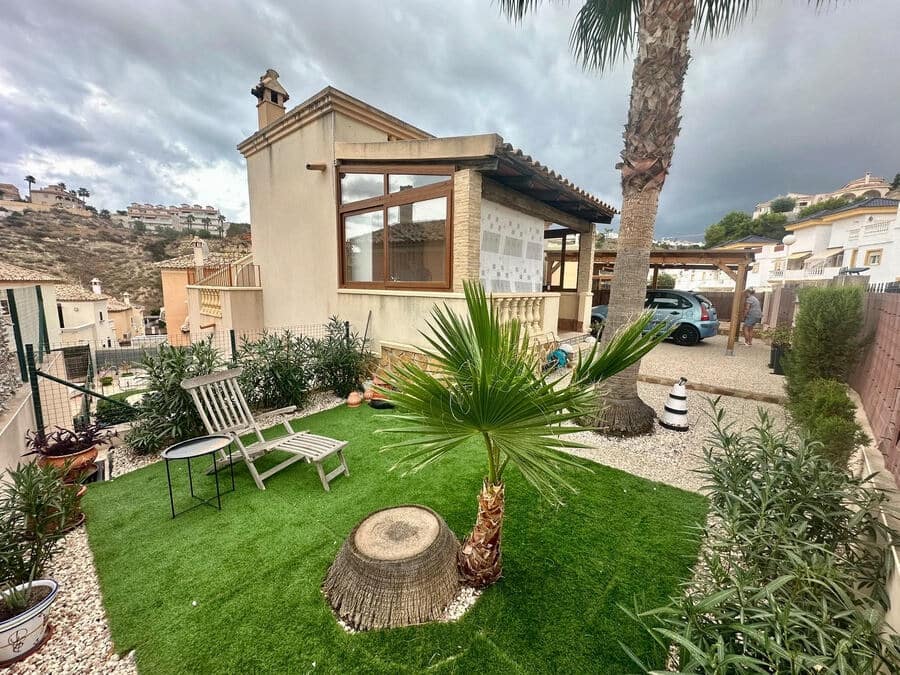 3 soverom Villa til salgs i Ciudad Quesada med svømmebasseng garasje - € 315 000 (Ref: 10086582)