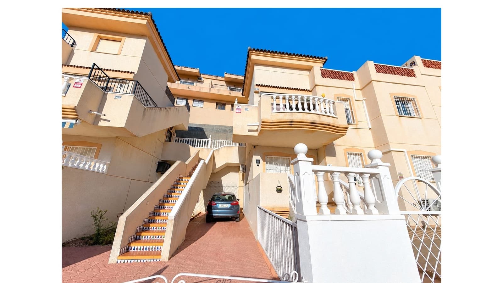 2 sypialnia Willa na sprzedaż w Ciudad Quesada z basenem garażem - 169 995 € (Ref: 10093726)