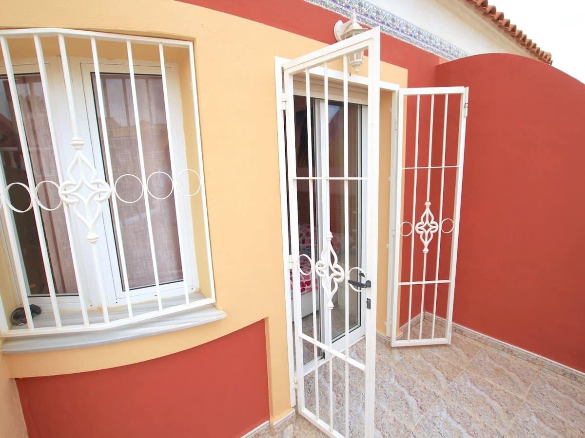 2 sovrum Hus till salu i Villamartin med pool garage - 199 000 € (Ref: 10094746)