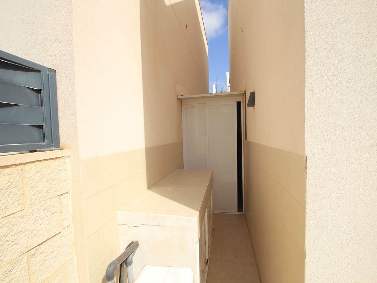 3 camera da letto Villa in vendita in Benijofar con piscina garage - 389.000 € (Rif: 10095041)