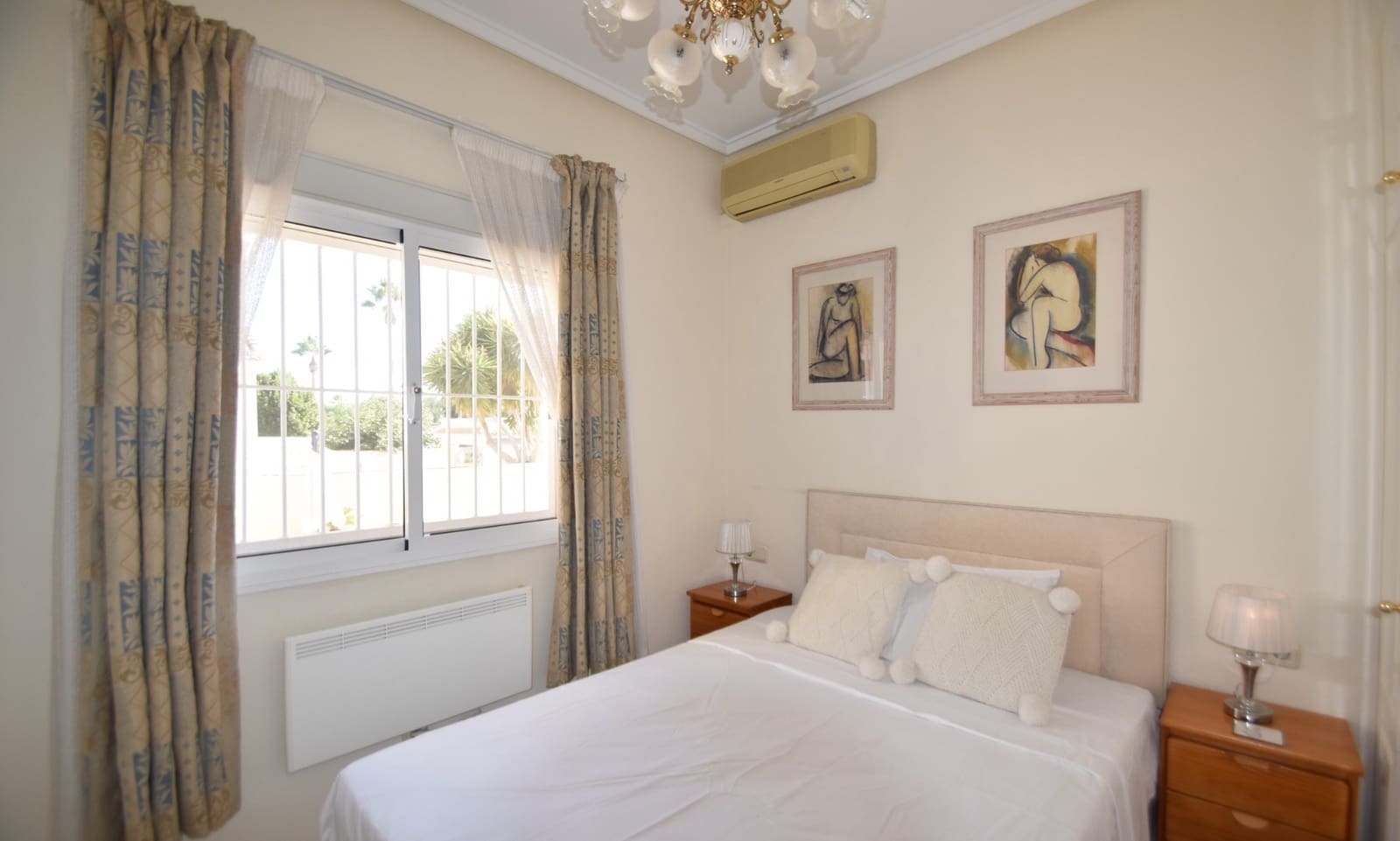 Chalet de 4 habitaciones en Ciudad Quesada en venta con piscina garaje - 575.000 € (Ref: 10100745)