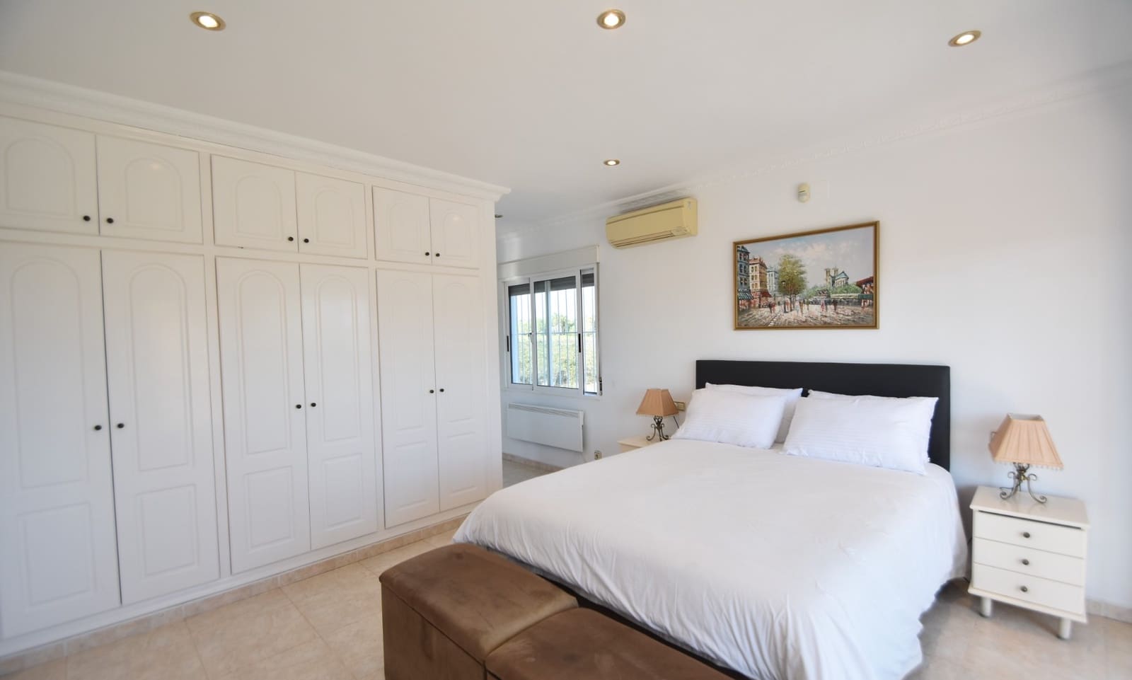 Chalet de 4 habitaciones en Ciudad Quesada en venta con piscina garaje - 575.000 € (Ref: 10100745)