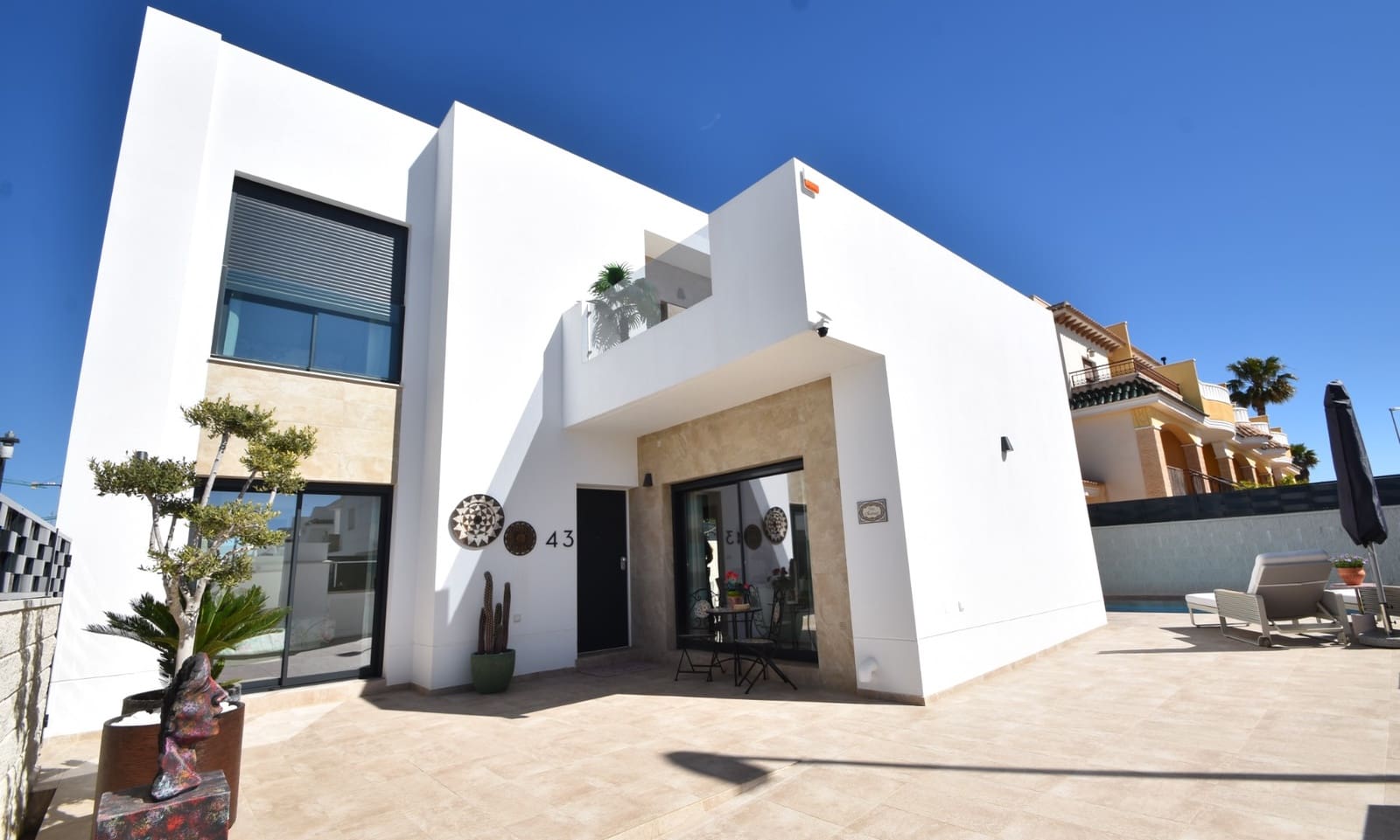 3 soverom Villa til salgs i Ciudad Quesada med svømmebasseng garasje - € 479 000 (Ref: 10100746)