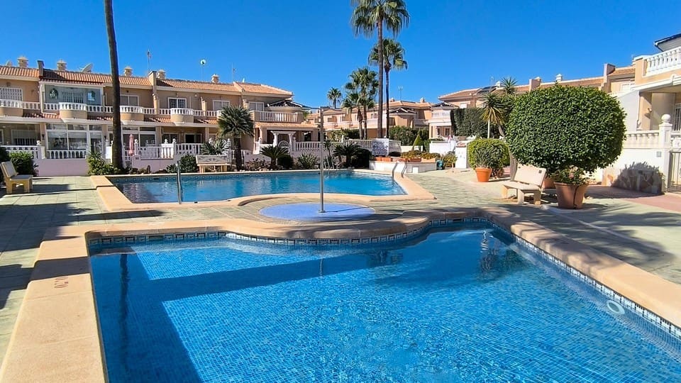 2 Zimmer Haus zu verkaufen in Ciudad Quesada mit Pool Garage - 195.000 € (Ref: 10109946)