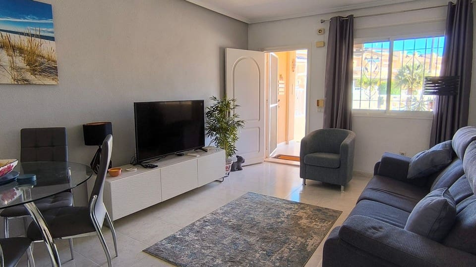 2 Zimmer Haus zu verkaufen in Ciudad Quesada mit Pool Garage - 195.000 € (Ref: 10109946)
