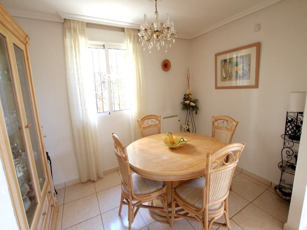 2 Zimmer Villa zu verkaufen in Guardamar del Segura mit Pool - 249.950 € (Ref: 10117111)