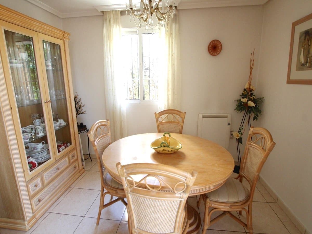 2 Zimmer Villa zu verkaufen in Guardamar del Segura mit Pool - 249.950 € (Ref: 10117111)
