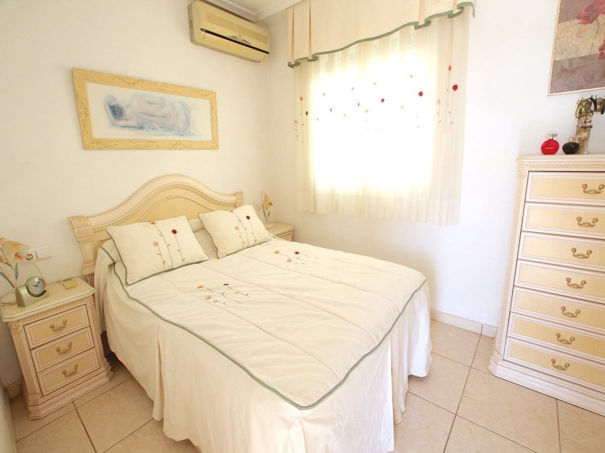 2 Zimmer Villa zu verkaufen in Guardamar del Segura mit Pool - 249.950 € (Ref: 10117111)