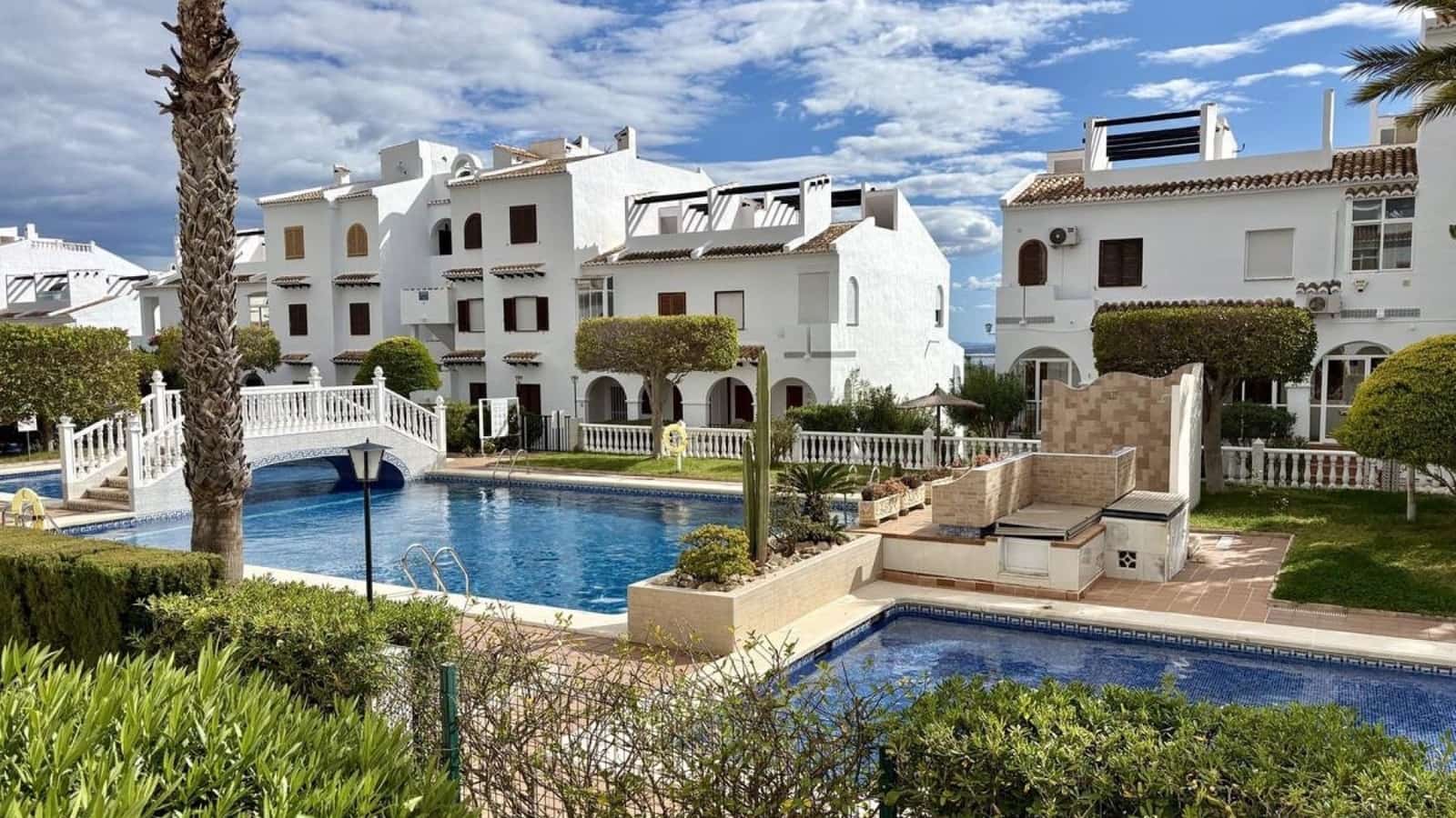 2 quarto Casa em Banda para venda em Ciudad Quesada com piscina garagem - 185 000 € (Ref: 10124666)
