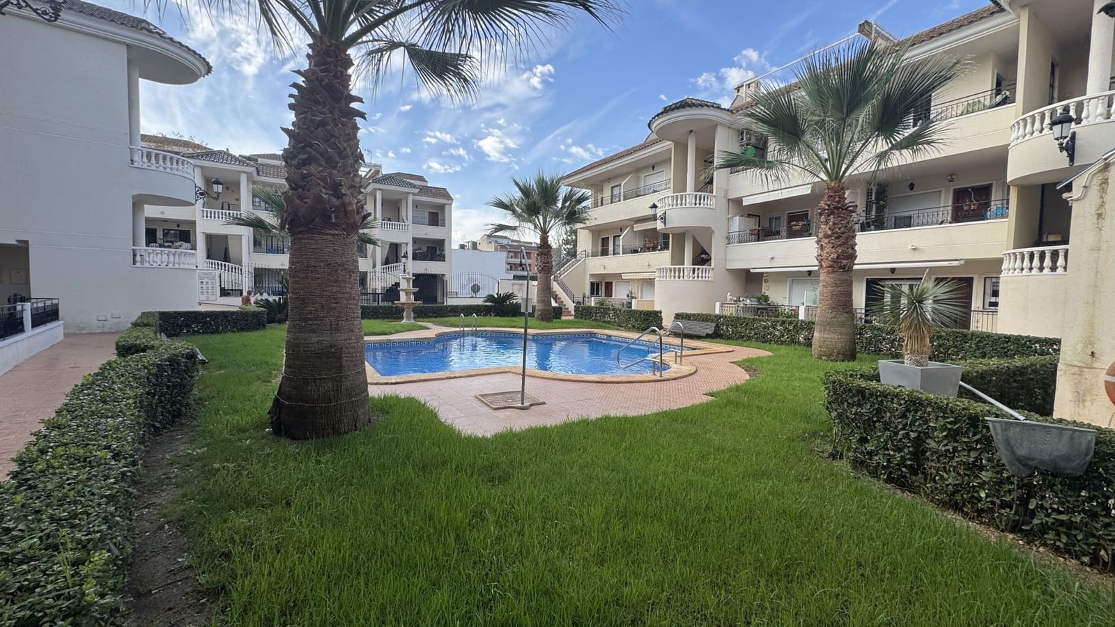 2 sovrum Lägenhet till salu i Jacarilla med pool garage - 139 950 € (Ref: 10130171)