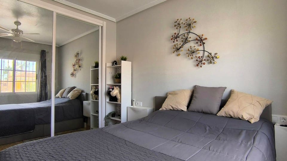 2 bedroom Villa for sale in Guardamar del Segura with pool - € 275,000 (Ref: 10130842)
