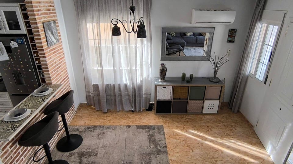 2 bedroom Villa for sale in Guardamar del Segura with pool - € 275,000 (Ref: 10130842)