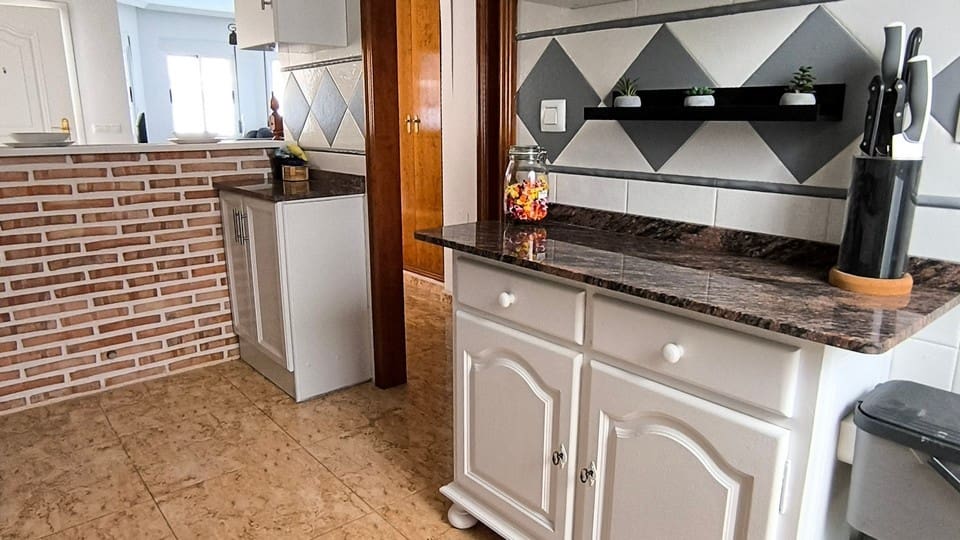 2 bedroom Villa for sale in Guardamar del Segura with pool - € 275,000 (Ref: 10130842)