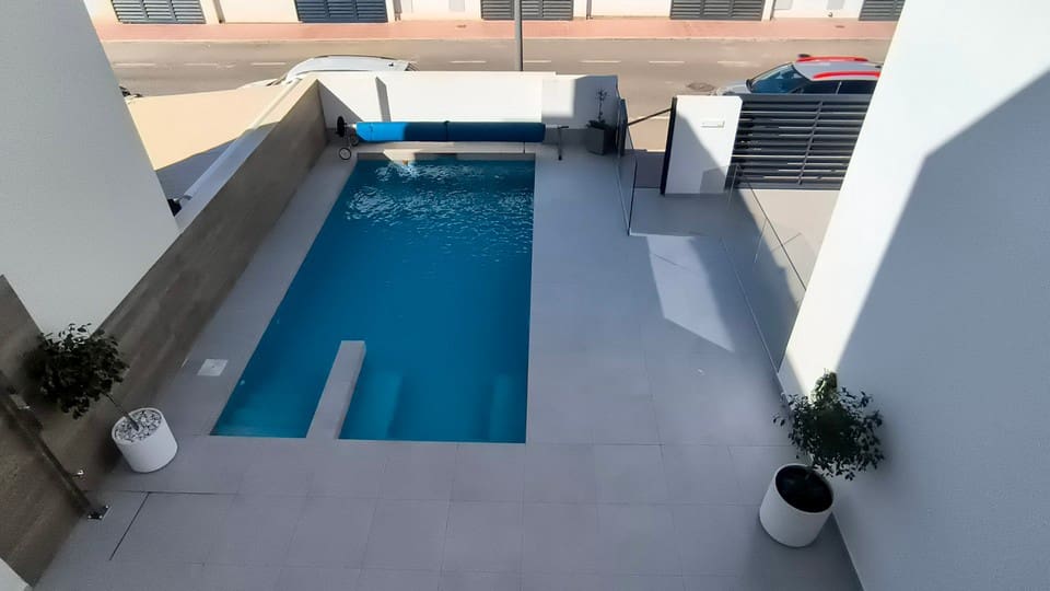 5 bedroom Villa for sale in Benijofar with pool garage - € 450,000 (Ref: 10134884)