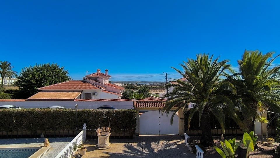 3 sypialnia Willa na sprzedaż w Ciudad Quesada z basenem garażem - 795 000 € (Ref: 10134885)