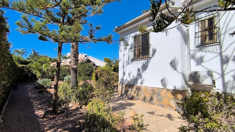 3 sypialnia Willa na sprzedaż w Ciudad Quesada z basenem garażem - 795 000 € (Ref: 10134885)