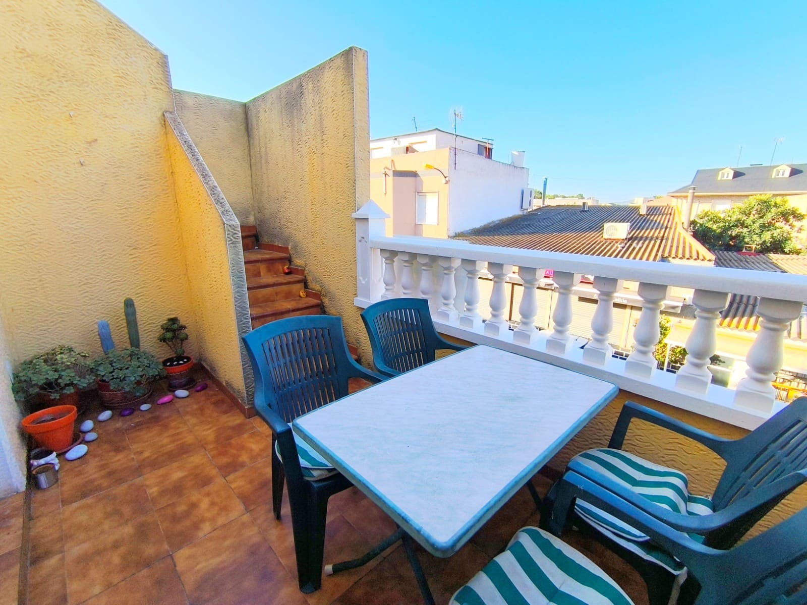 2 soveværelse Lejlighed til salg i San Bartolome med swimmingpool - € 92.000 (Ref: 10144767)