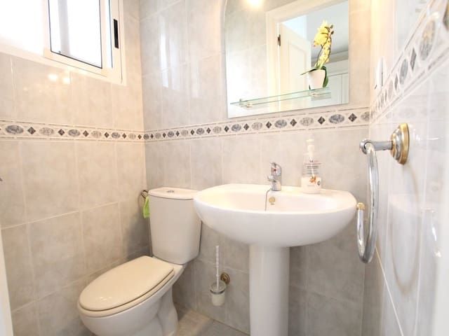 2 sypialnia Dom na sprzedaż w Villamartin, Orihuela z basenem garażem - 189 500 € (Ref: 10156182)