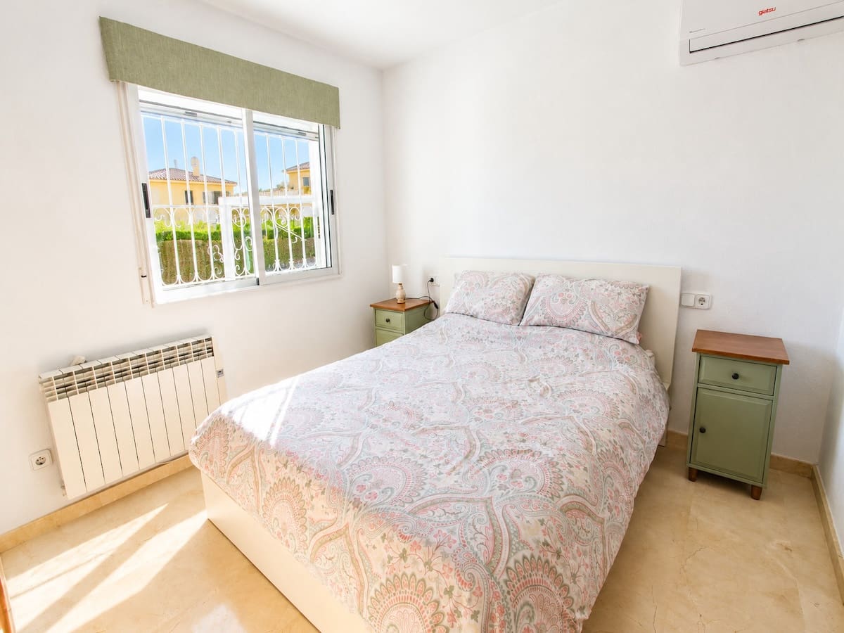 4 slaapkamer Villa te koop in Ciudad Quesada met zwembad garage - € 425.000 (Ref: 10156808)