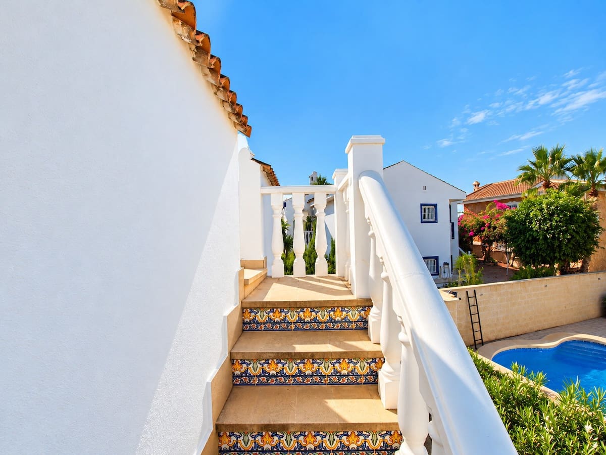 4 slaapkamer Villa te koop in Ciudad Quesada met zwembad garage - € 425.000 (Ref: 10156808)