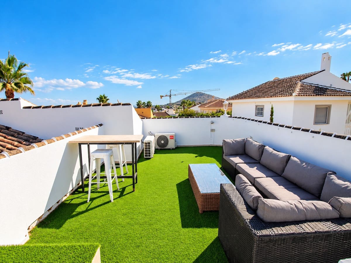 4 slaapkamer Villa te koop in Ciudad Quesada met zwembad garage - € 425.000 (Ref: 10156808)
