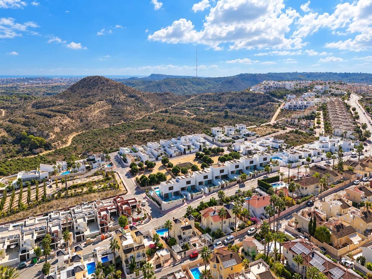 4 slaapkamer Villa te koop in Ciudad Quesada met zwembad garage - € 425.000 (Ref: 10156808)