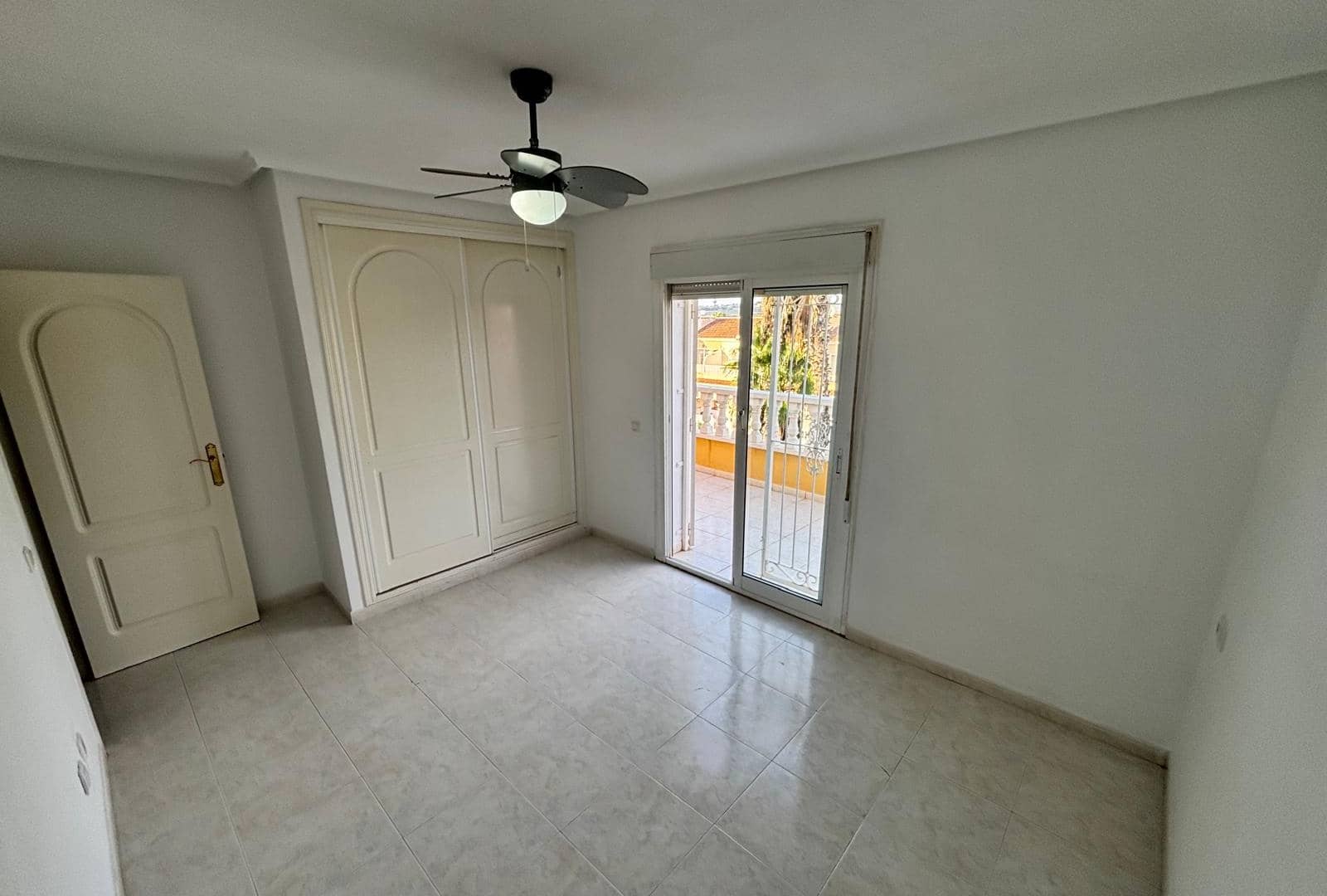 3 slaapkamer Huis te koop in Benijofar met zwembad - € 225.000 (Ref: 10161807)