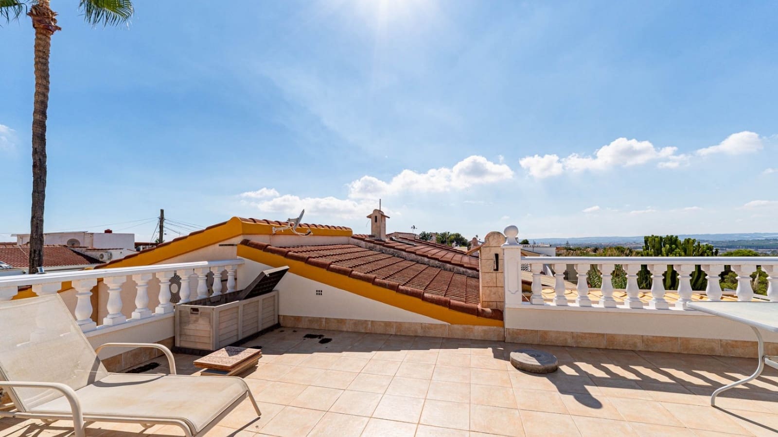 4 bedroom Villa for sale in Ciudad Quesada with pool garage - € 299,900 (Ref: 10163631)