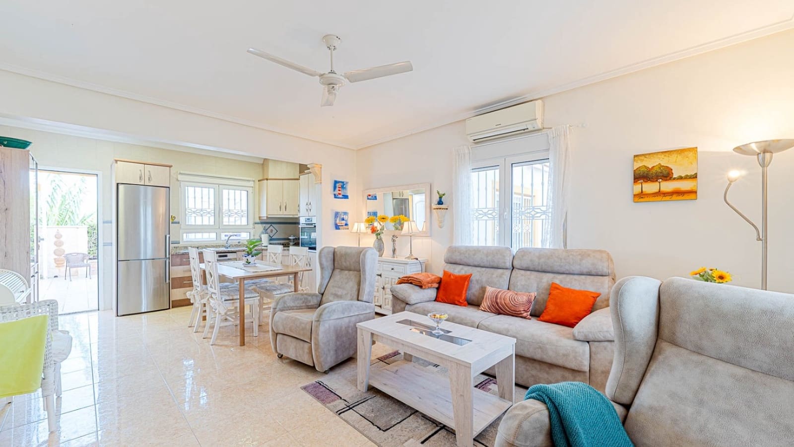 4 bedroom Villa for sale in Ciudad Quesada with pool garage - € 299,900 (Ref: 10163631)