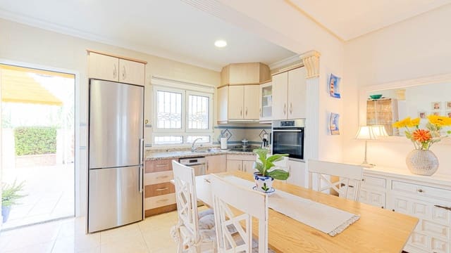 4 bedroom Villa for sale in Ciudad Quesada, Rojales with pool garage - € 299,900 (Ref: 10163631)