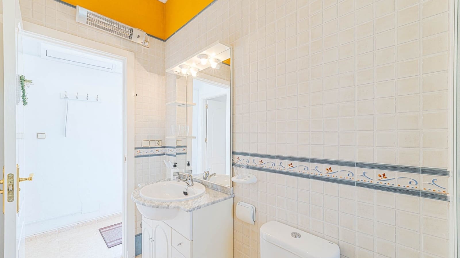 4 bedroom Villa for sale in Ciudad Quesada with pool garage - € 299,900 (Ref: 10163631)