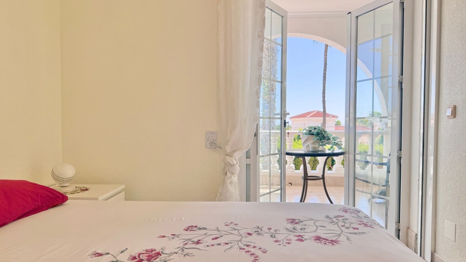 4 bedroom Villa for sale in Ciudad Quesada with pool garage - € 690,000 (Ref: 10163632)