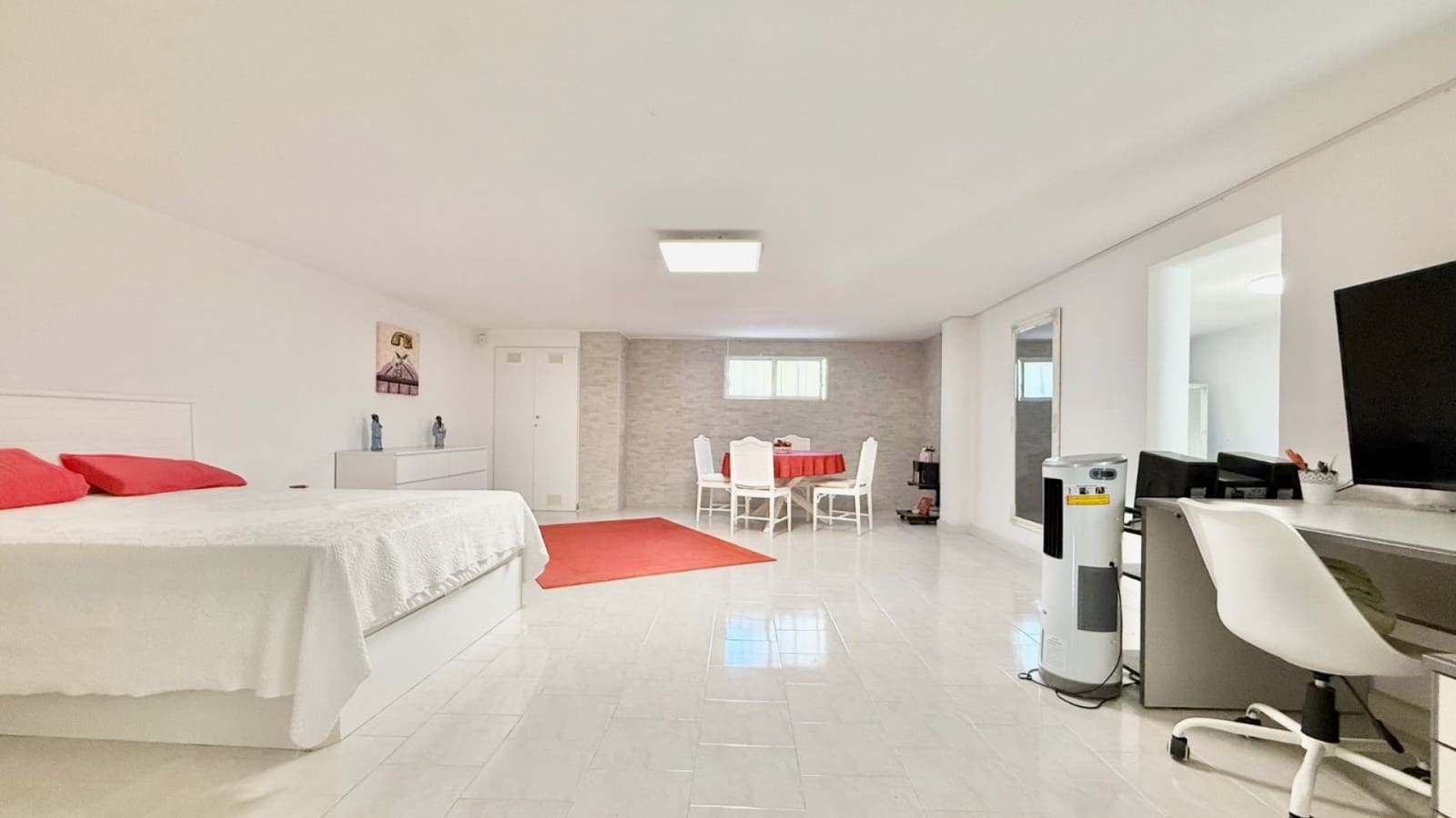 4 bedroom Villa for sale in Ciudad Quesada with pool garage - € 690,000 (Ref: 10163632)