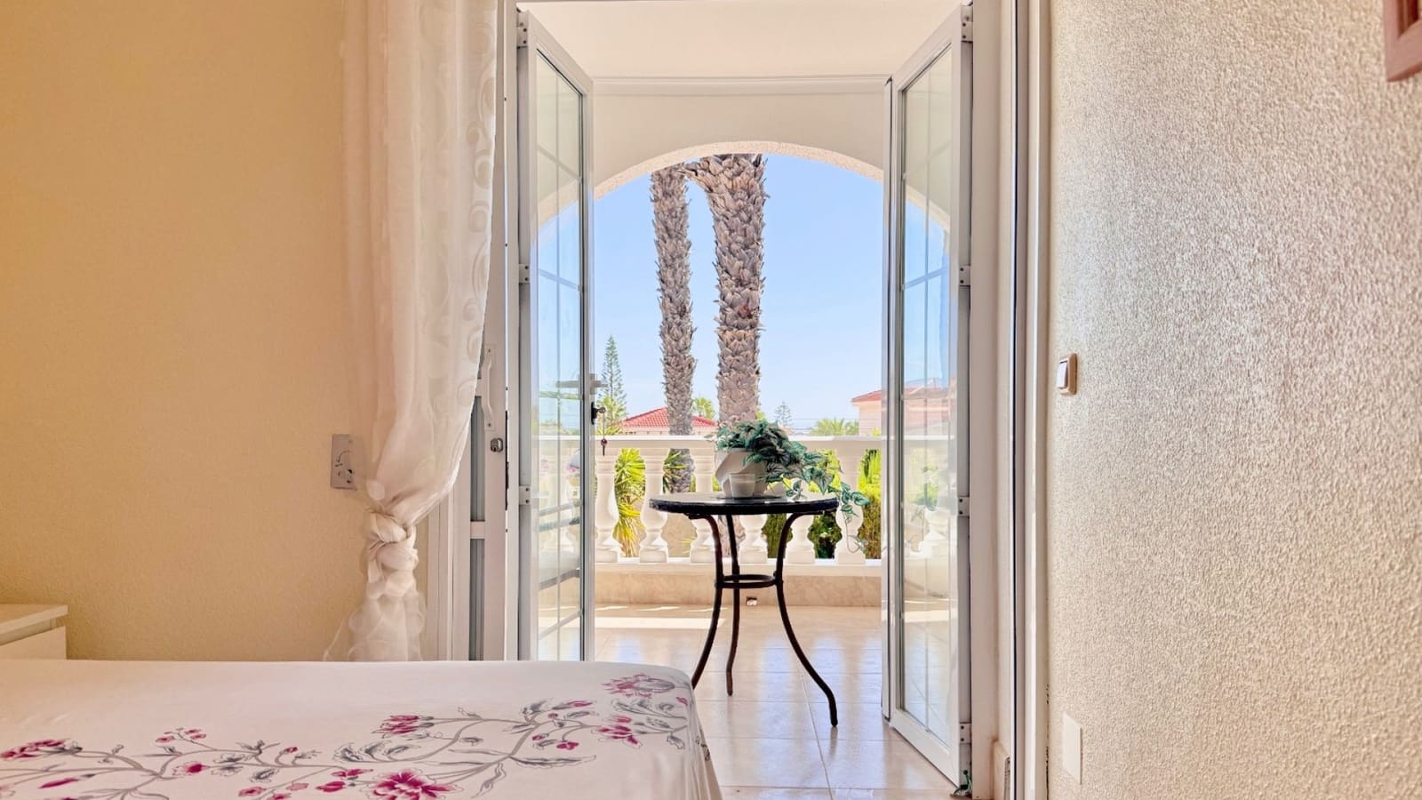 4 bedroom Villa for sale in Ciudad Quesada with pool garage - € 690,000 (Ref: 10163632)