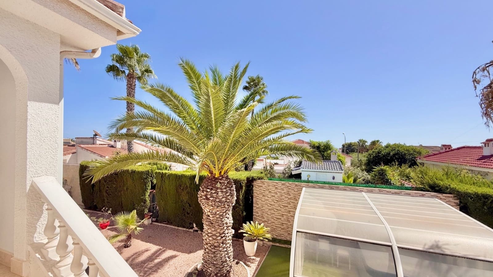 4 bedroom Villa for sale in Ciudad Quesada with pool garage - € 690,000 (Ref: 10163632)