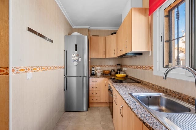 2 soverom Kjedet enebolig til salgs i Ciudad Quesada, Rojales med svømmebasseng garasje - € 169 000 (Ref: 10167115)