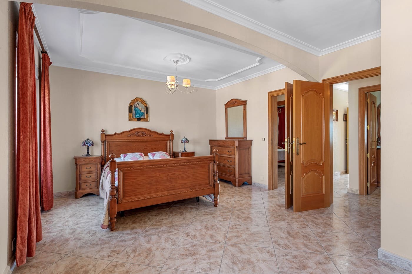 7 slaapkamer Villa te koop in Ciudad Quesada met zwembad garage - € 649.000 (Ref: 10167545)