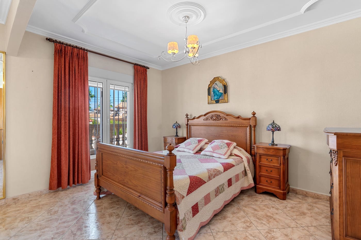 7 slaapkamer Villa te koop in Ciudad Quesada met zwembad garage - € 649.000 (Ref: 10167545)